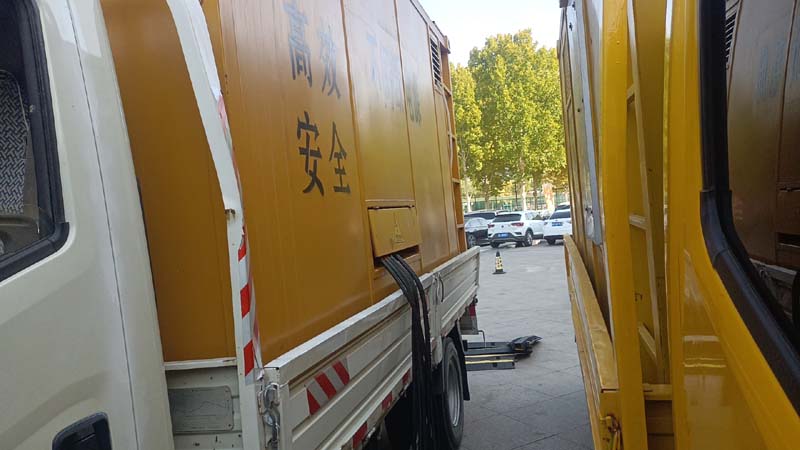 东河如何判断柴油发电机组和UPS电源的切换时间是否符合要求？