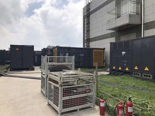 东河除了定期检查，还有哪些方法可以及时发现接触式转速表探头的磨损？